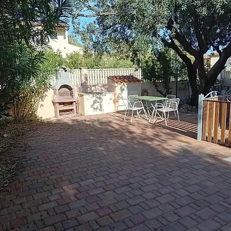 Casa Mare E Vacanze Apartment